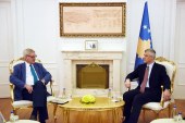 Presidenti i Kosovës, Hashim Thaçi, ka pritur në zyrë bashkëkryesuesin e Këshillit Evropian për Marrëdrhënie me Jashtë, Carl Bildt