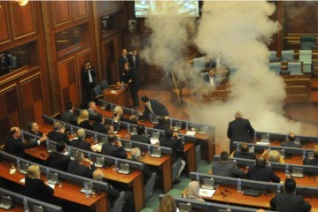 Vetëvendosje bëhet bashkë, kunder ratifikimit të demarkacionit.