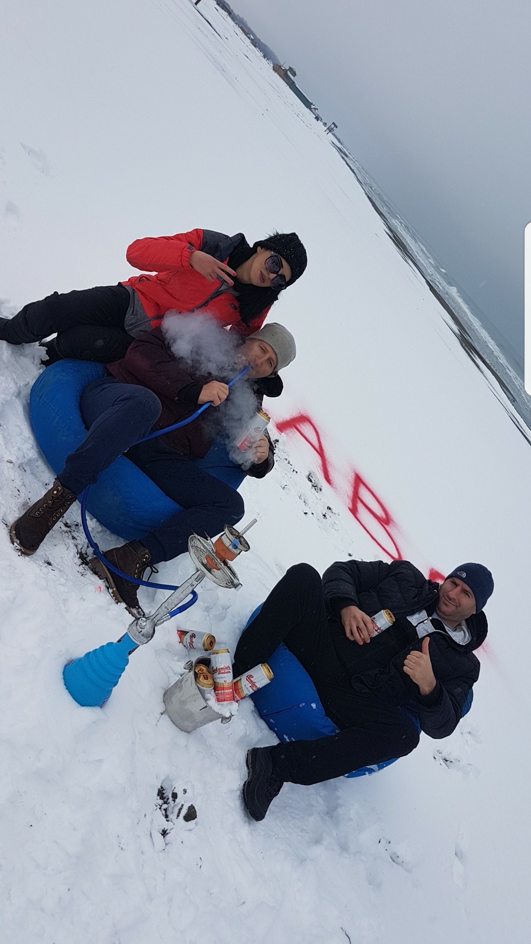 Plazhi Ulqinit mbulohet me borë, nis sezoni në Cabo Beach