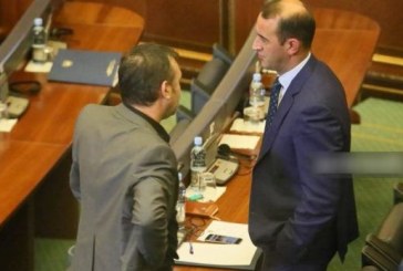 Daut Haradinaj, Rexhep Selimit: S’ke ushtarë për kufi, lej ato pallavra