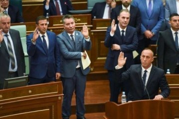 Lëkundet Qeveria Haradinaj