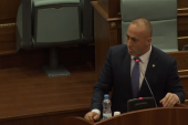 Përplasje në mes të deputetit të Vetëvendosjes Rexhep Selimi dhe kryeministrit Ramush Haradinaj.