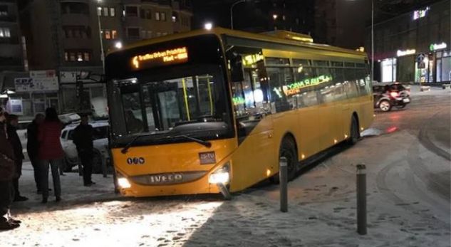 Autobusi i Trafikut urban ngulet në kungj