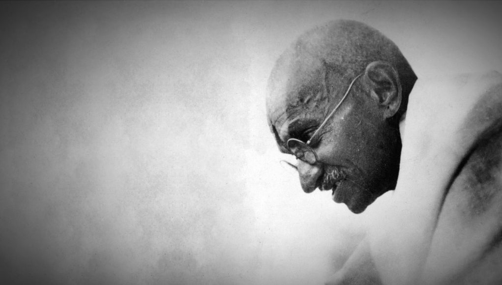 8 thënje brilante nga Mahatma Gandhi