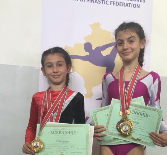 Motrat Zeqiri triumfojnë me medalje të arta