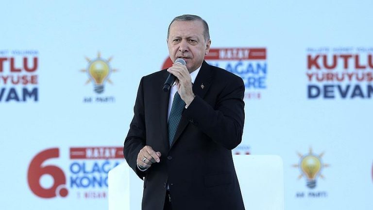 Erdogan: Falënderoj presidentin e Kosovës, kryeministrit i them “turp”