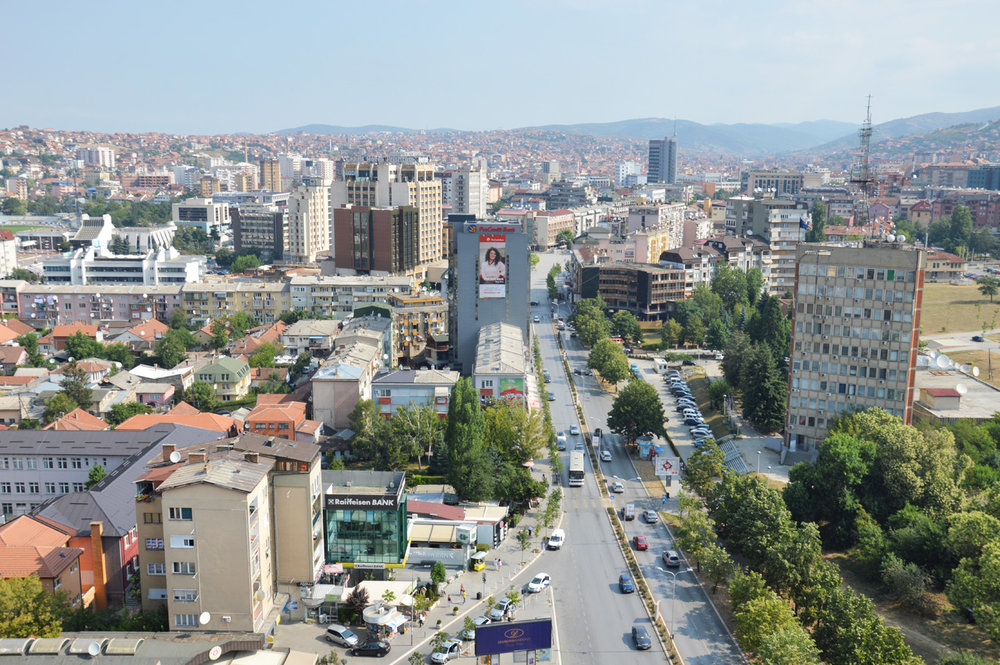 Vetura godet një këmbësore në Prishtinë