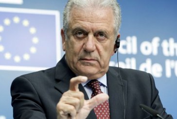 Avramopoulos ia shuan shpresat kosovarëve: Keni punë në përmbushjen e kriterit të fundit për viza