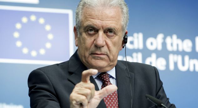 Avramopoulos ia shuan shpresat kosovarëve: Keni punë në përmbushjen e kriterit të fundit për viza