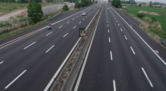 Serbia autostrada Nish-Merdar e “çon” deri në Prishtinë