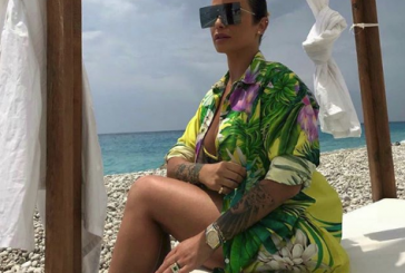 Jonida Maliqi me birrë në dorë tregon sa shumë i pihet
