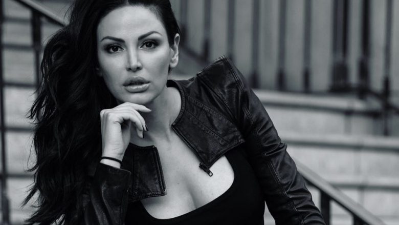 Bleona Qerreti komplet e vizatuar në klipin e ri