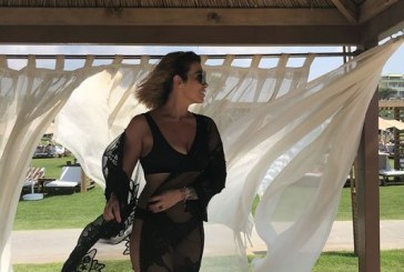Jonida Maliqi nga plazhi shfaqet shumë sexi
