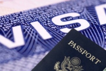 “Qytetarët paguajnë çmimin e Qeverisë së korruptuar për vizat”