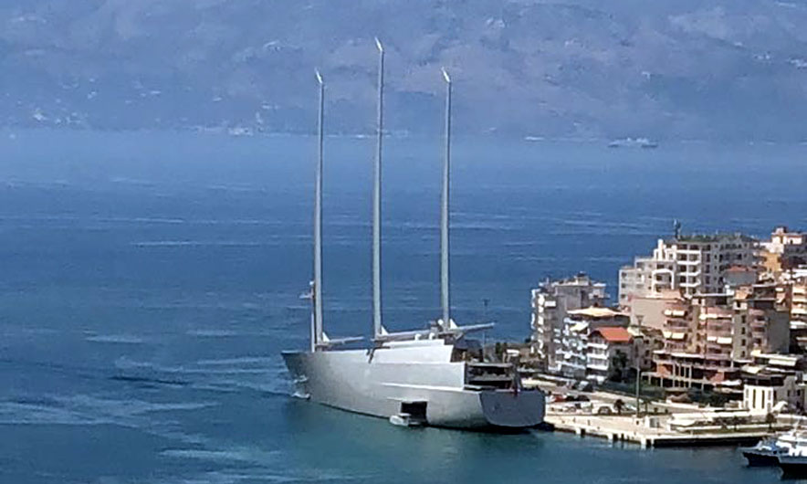 Ndalon në Sarandë një nga jahtet më të mëdhenj në botë (Video)