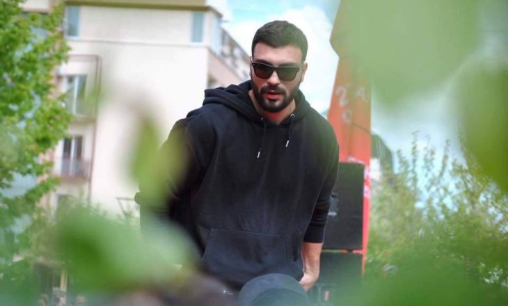 JA KUSH E BEFASOI LEDRIN PËR DITËLINDJE