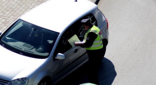 Policia nuk i shlyn gjobat nga sistemi edhe pse i paguajn qytetarët