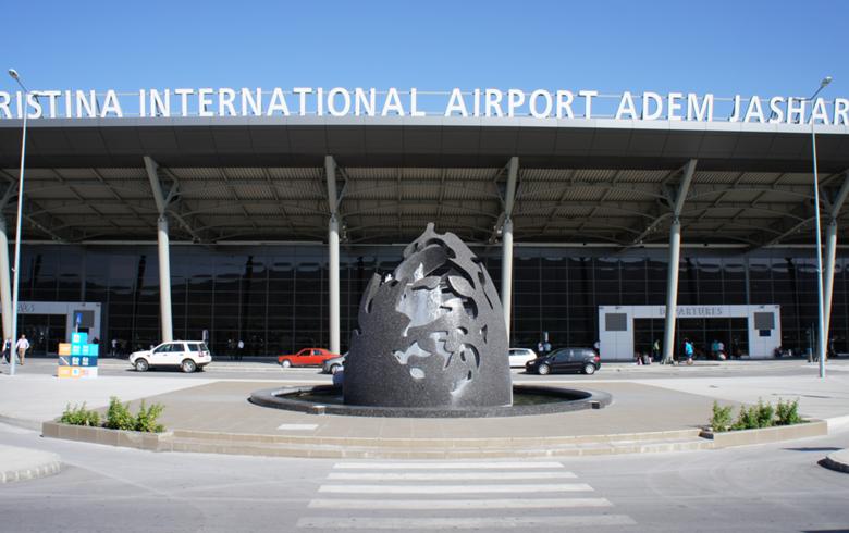 Aeroporti i Prishtinës investon në sisteme të teknologjisë së fundit për procesimin e udhëtarëve