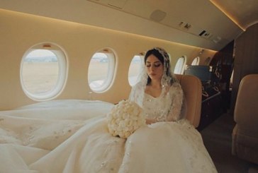 Dhëndri e merr nusen 18 vjeçare me aeroplan privat