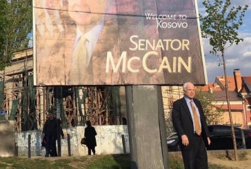 Vdes senatori John McCain