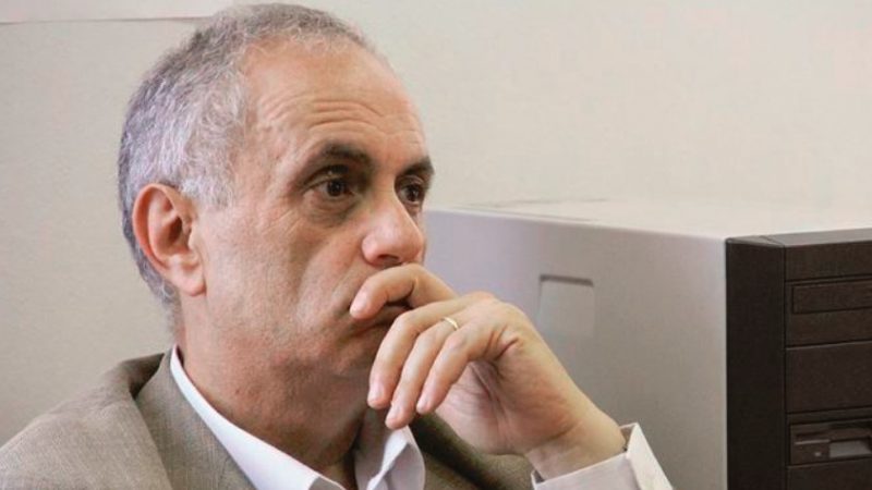 Buzëqeshje kosovarësh në plazhin e Durrësit