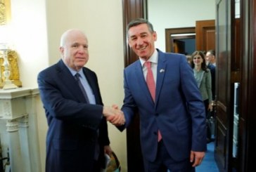 Veseli për McCain: Prehu në paqe miku ynë i madh