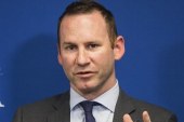 Coffey: S’ka ndryshim ndaj Kosovës, Bolton ka mbështet sulmet e NATO’s dhe rolin amerikan në Kosovë