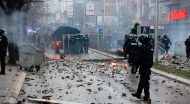 Priten protesta masive nga shtatori gjendja në vend alarmante