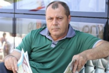 Shkruan Mustafa Nano: Rroftë Hashim Thaçi!