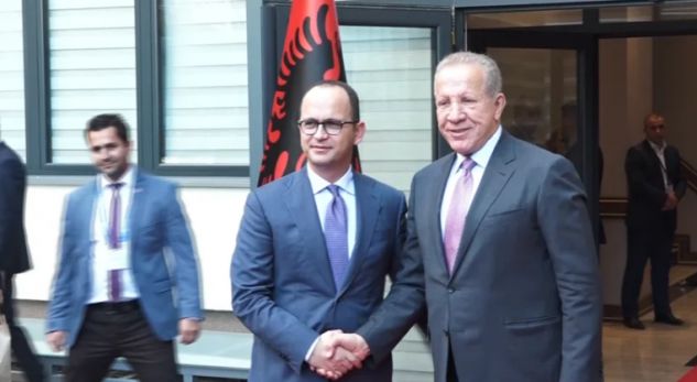 Pacolli kërkon që Tirana të bëhet pjesë e bisedimeve