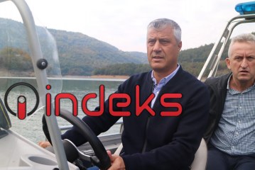 Hashim Thaç e lundron motoskafin në Ujman