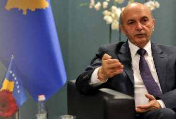 Mustafa: Korrigjimi i kufijve dhe shkëmbimi i territoreve e thellojnë problemin me Serbinë