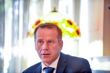 Avni Arifi lë qeverinë për t’u bërë ambasador në Emiratet e Bashkuara Arabe