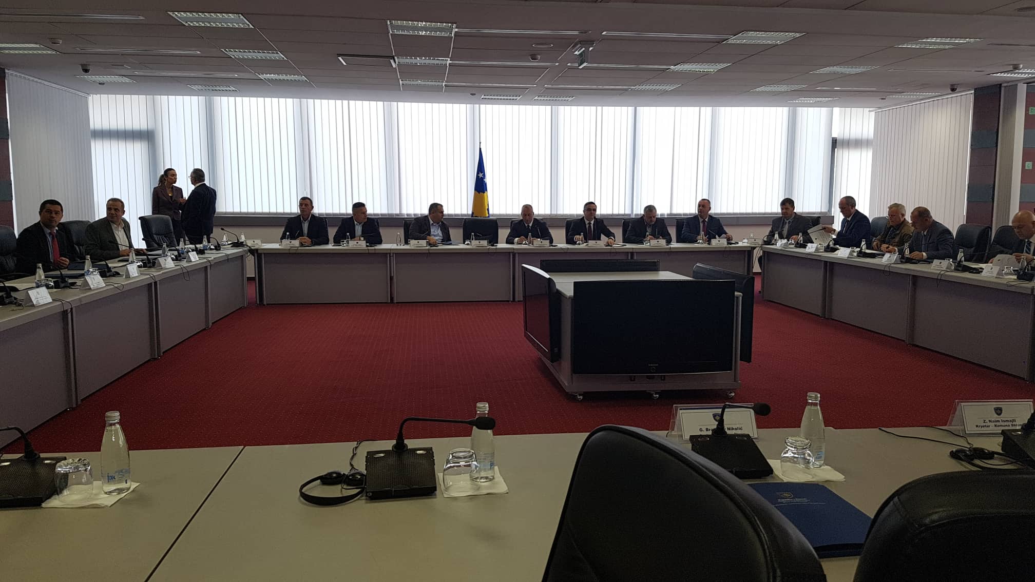 Haradinaj mbledhë kryetarët e komunave, flet për 50 vendimet e marra për ta