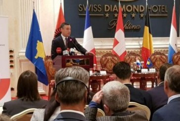 Veseli kërkon përkrahjen e Francës për liberalizim të vizave
