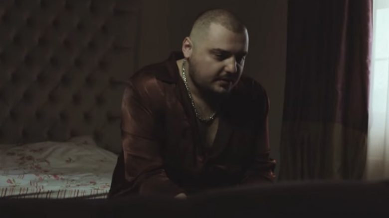 Rikthehet Lumi B me baladë fantastike ( Video )