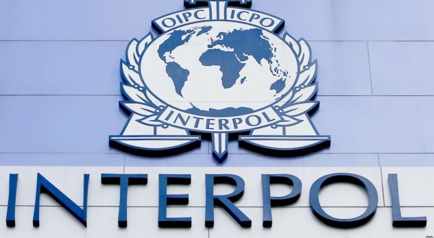 Sekretet e Interpolit – Pacolli nuk çelet as me deputetët