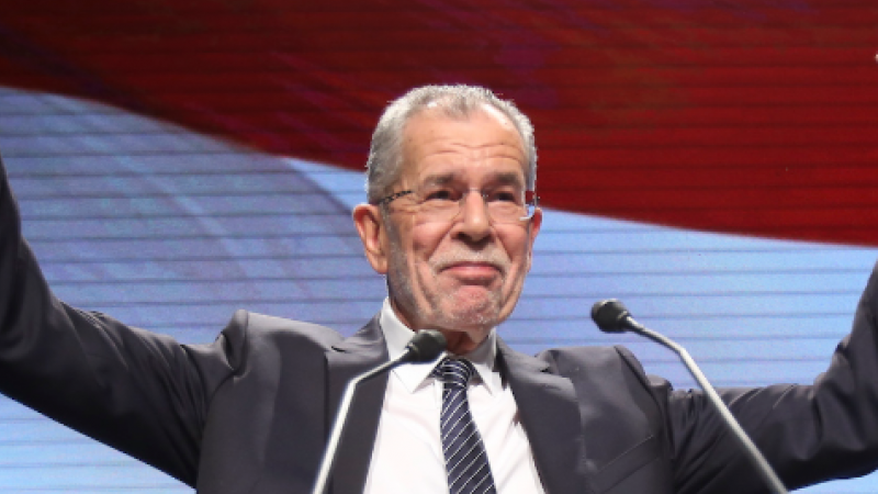 Presidenti i Austrisë ofron mbështetje për vizat