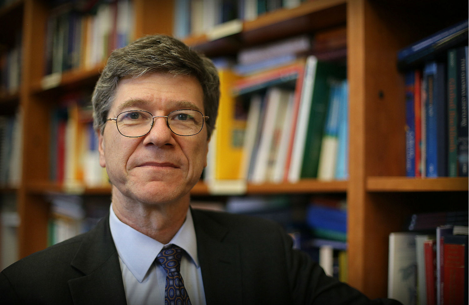 Shkruan Jeffrey D. Sachs: Politikanë vrasës