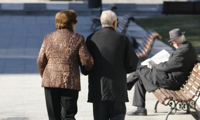Pensionistët do të marrin nga 15 deri në 34 euro më shumë në muaj