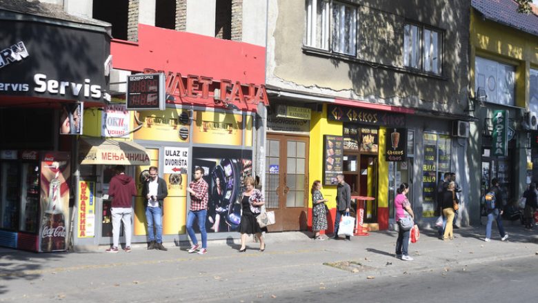 Rrëfehet dëshmitarja e sulmit ndaj të rinjve shqiptarë në Novi Sad: Njëri ra me kokë në trotuar nga goditja e fortë, kishte gjak kudo (Foto)