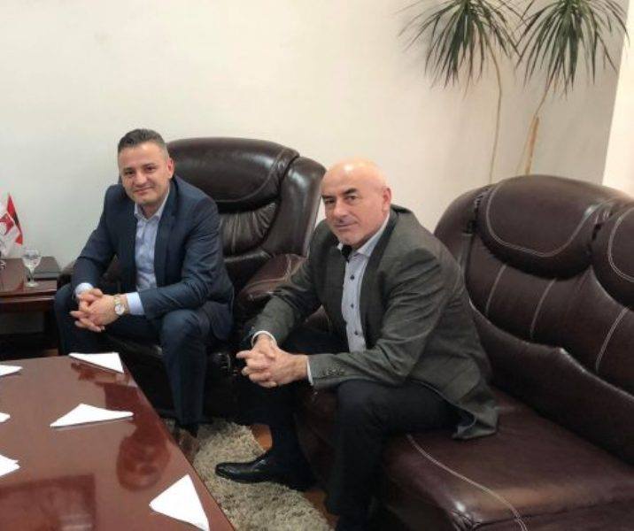 Bekim Jashari me parti të re, i bashkohet edhe Nuredin Lushtaku