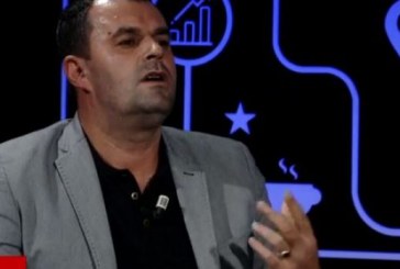 Demaliaj: Reagova se ma njollosën babain