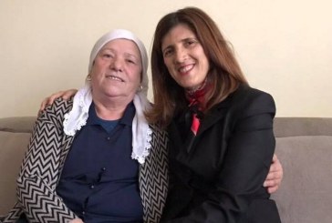 Deputetja Musliu viziton nënën e Sylejman Selimit