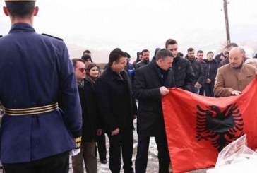 Veseli viziton Kullën e Isa Boletinit
