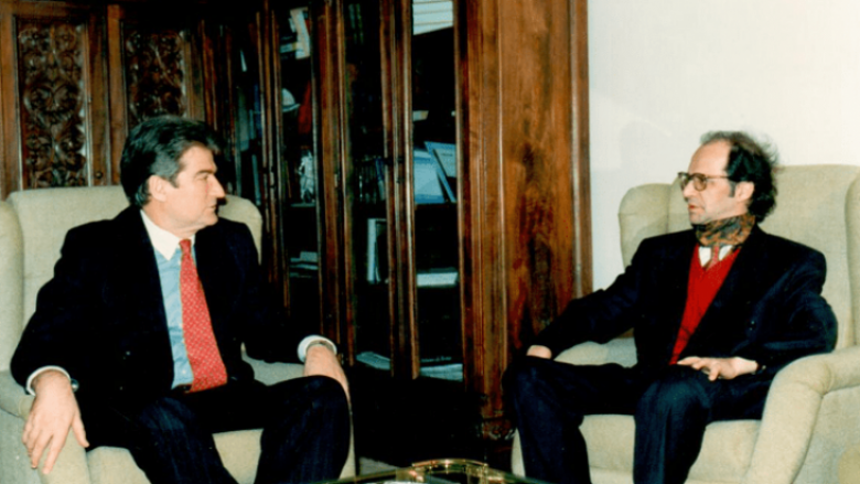 Sali Berisha publikon fotografi të rrallë me Ibrahim Rugovën