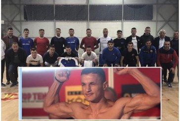 JUNIKU në festë sportive, meqi i Haxhi Krasniqit shikohet në Palestrën Sportive