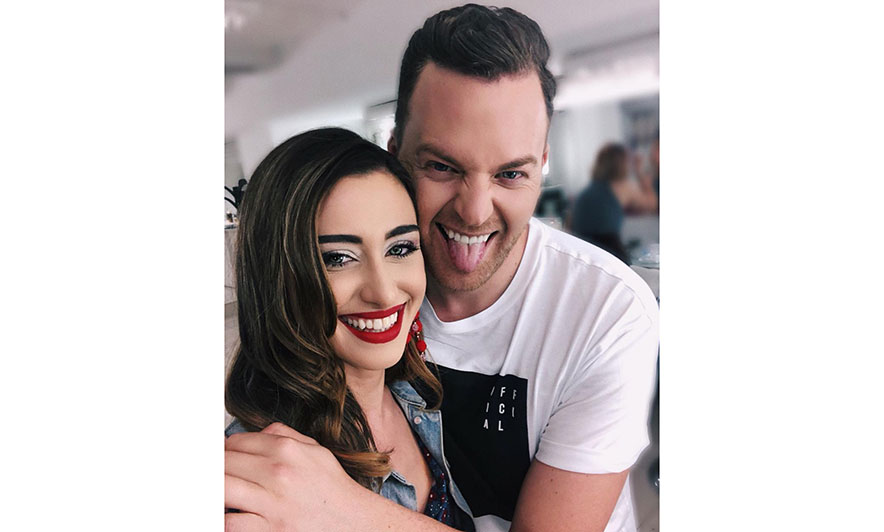 Ledion Liço i kalon stafetën e “The Voice Kids” Dojna Memës