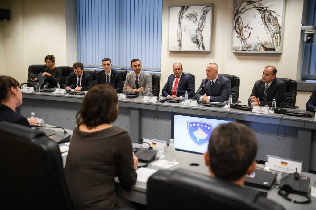 Haradinaj: Qeveria po implementon reforma të duhura ekonomike në zhvillimin e bizneseve