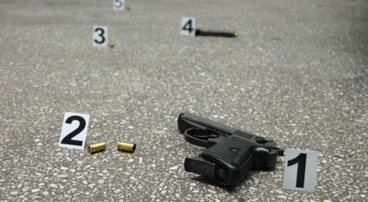 Të shtëna me armë zjarri në Mitrovicë, plagoset një 26 vjeçar